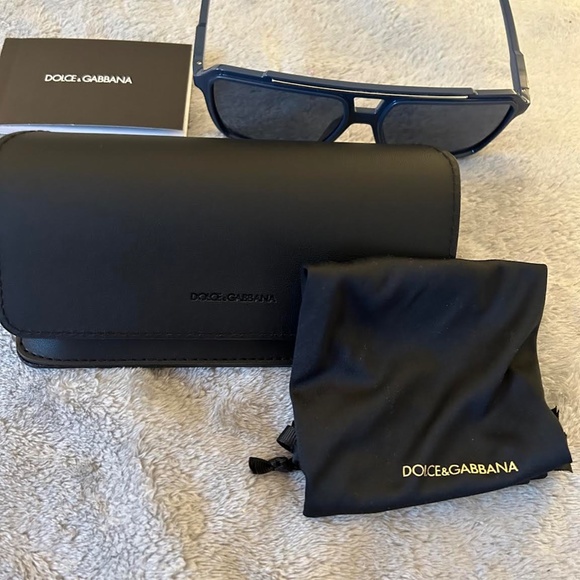 Dolce & Gabbana Pilot Frame Sunglasses - Picture 2 of 3